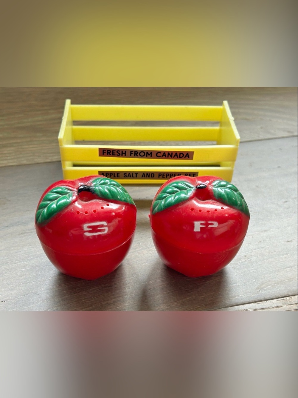 Vintage-Style Red Apple Salt and Pepper Shaker